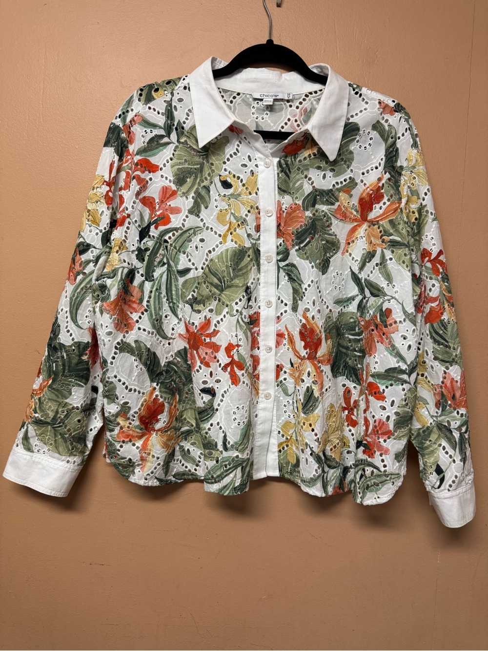 Chico's Floral Eyelet Cotton Shirt Button Up Front Top 18 Botanical 3.5 Boho